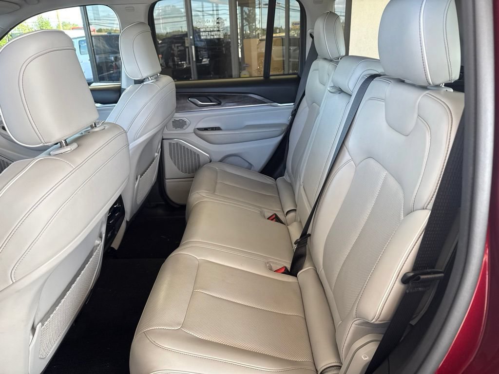 Used 2021 Jeep Grand Cherokee High Altitude AWD/4WD image 13
