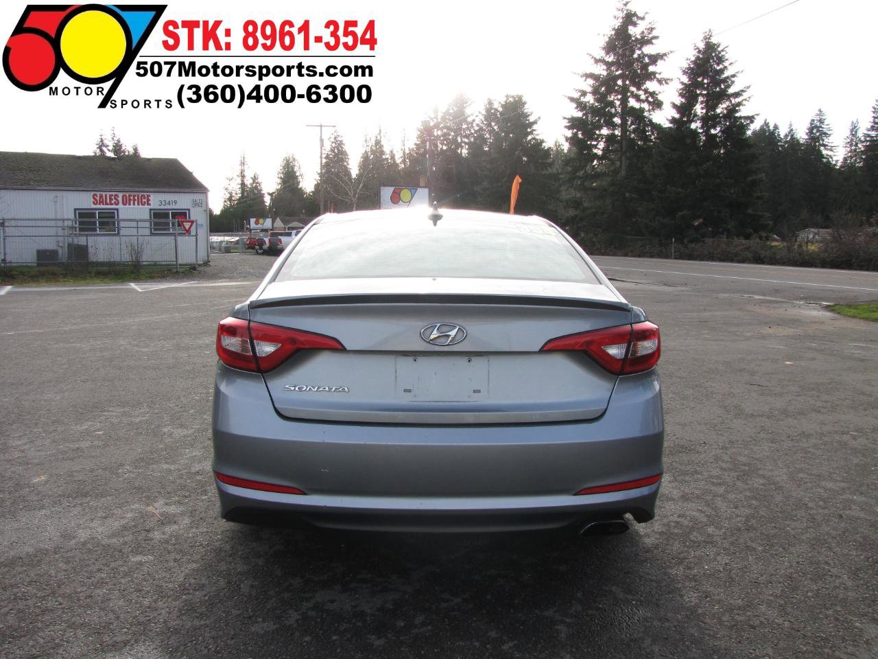 Used 2017 Hyundai Sonata SE FWD image 7