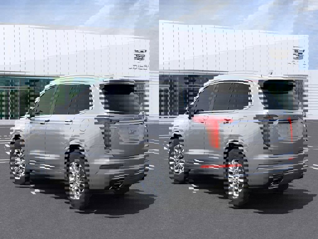 New 2025 Cadillac XT6 Luxury image 3