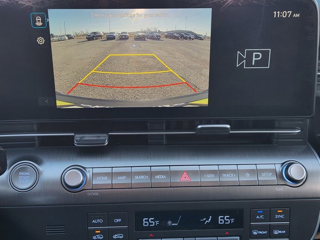 Used 2024 Hyundai Kona SEL w/ Convenience Package image 18