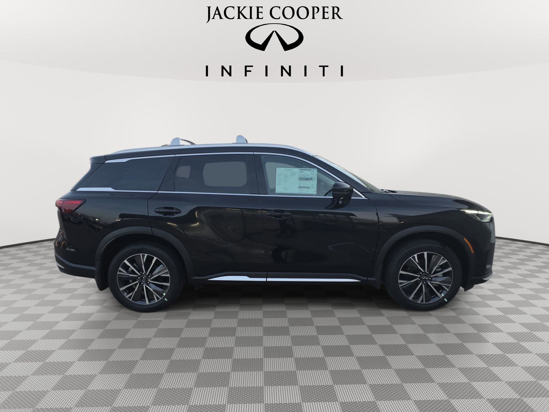 New 2026 INFINITI QX60 Luxe w/ Cargo Package image 4