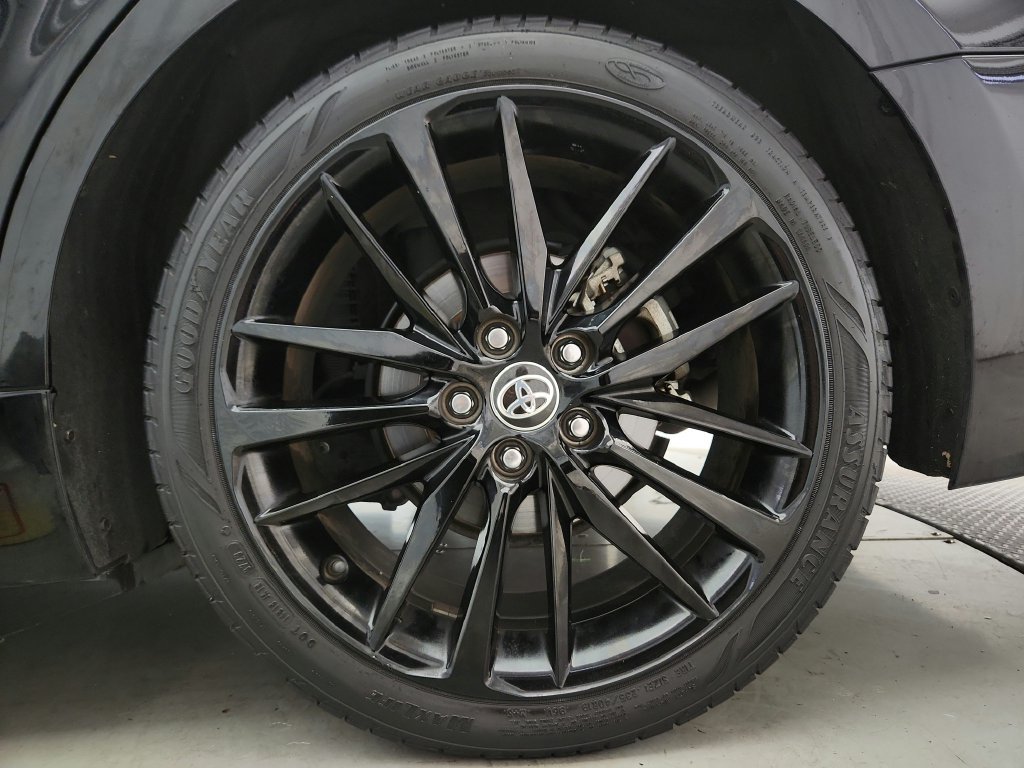 Used 2021 Toyota Camry XSE FWD image 38