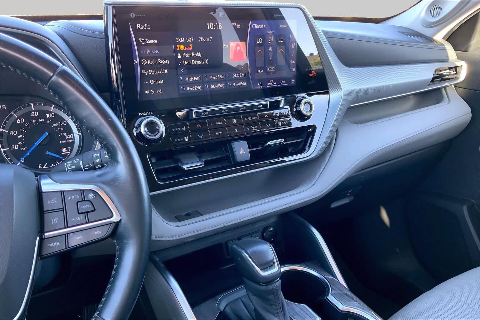Used 2020 Toyota Highlander Platinum AWD/4WD image 15