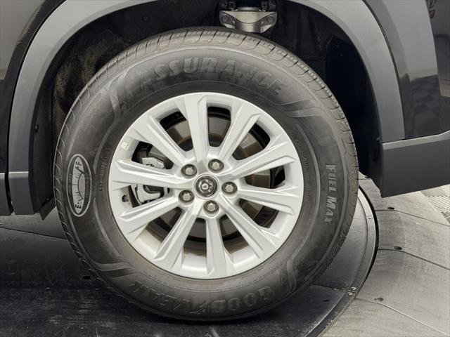 Certified 2025 Toyota Grand Highlander FWD image 15