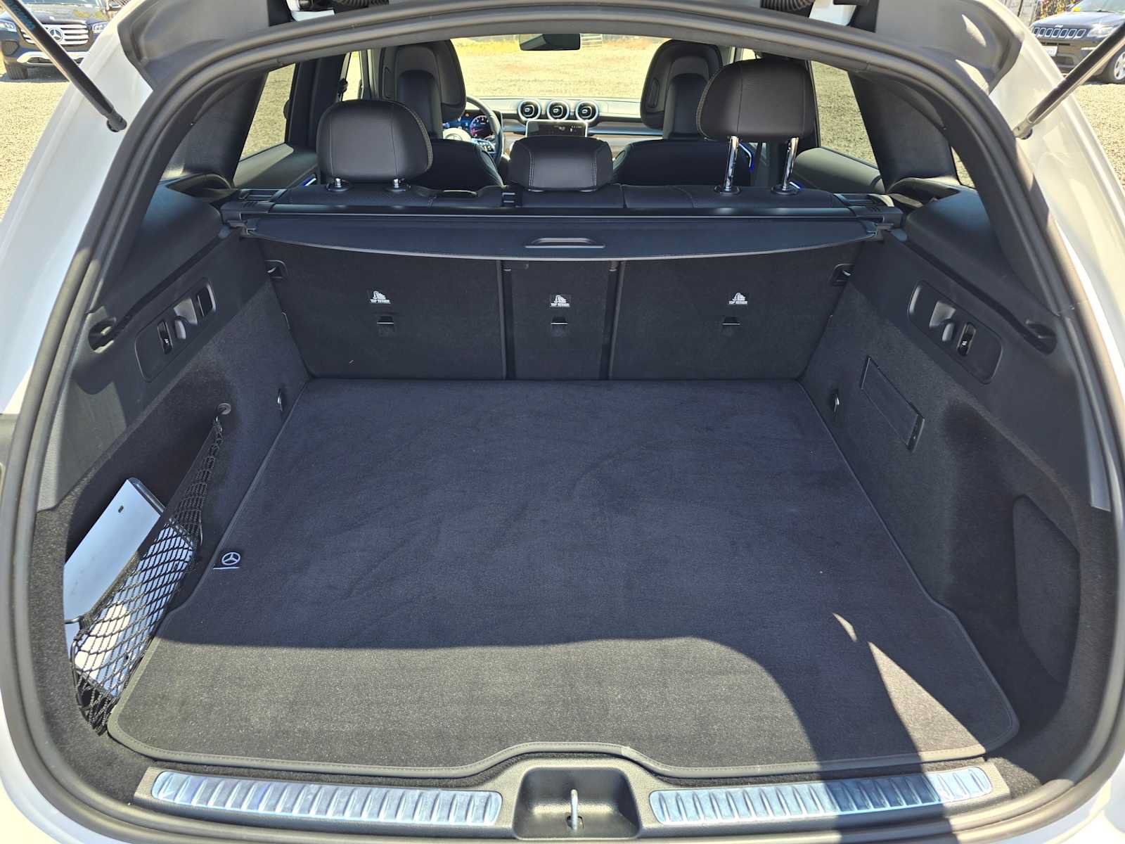 Used 2025 Mercedes-Benz GLC 300 image 14
