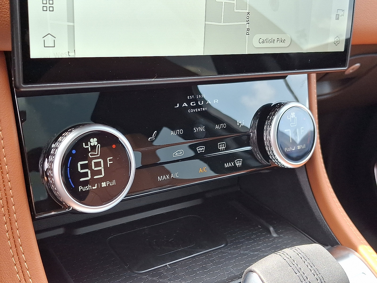 New 2026 Jaguar F-PACE R-Dynamic S image 16