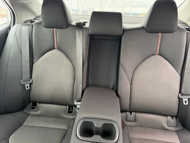 Used 2020 Toyota Camry LE image 12