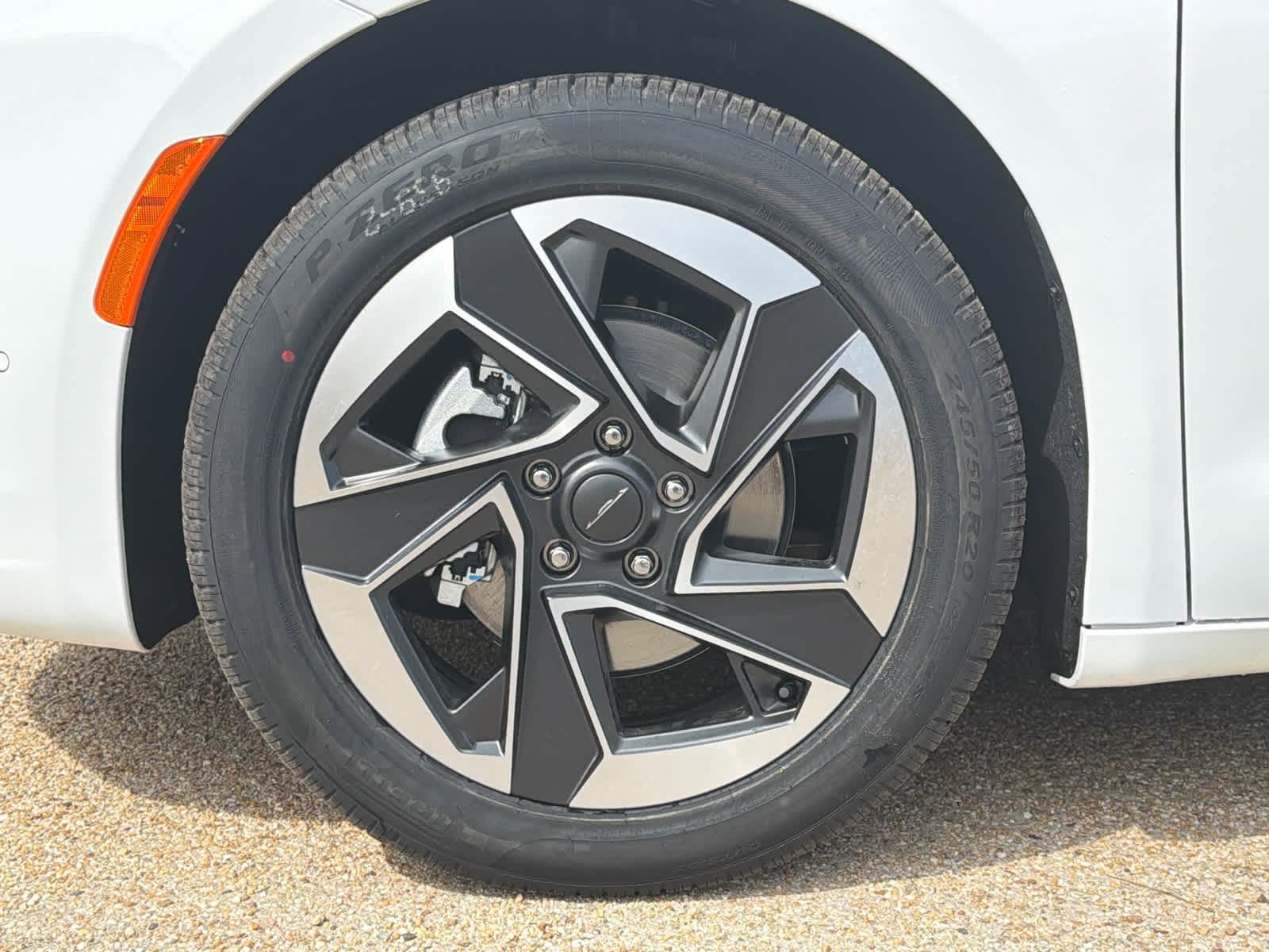 New 2027 Chrysler Pacifica Select FWD image 10