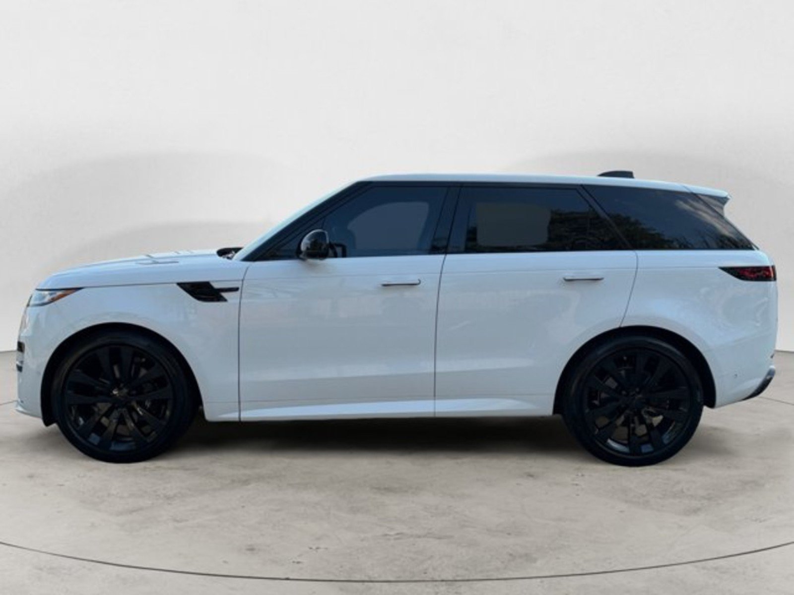 Certified 2026 Land Rover Range Rover Sport Dynamic SE AWD/4WD image 7