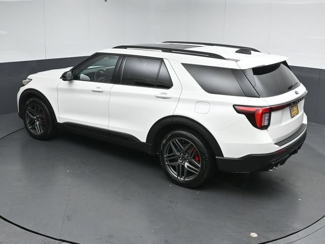 Certified 2025 Ford Explorer ST AWD/4WD image 51