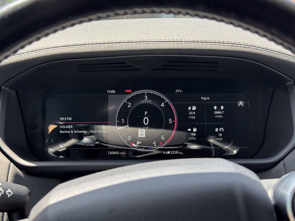 Used 2018 Land Rover Discovery HSE AWD/4WD image 18