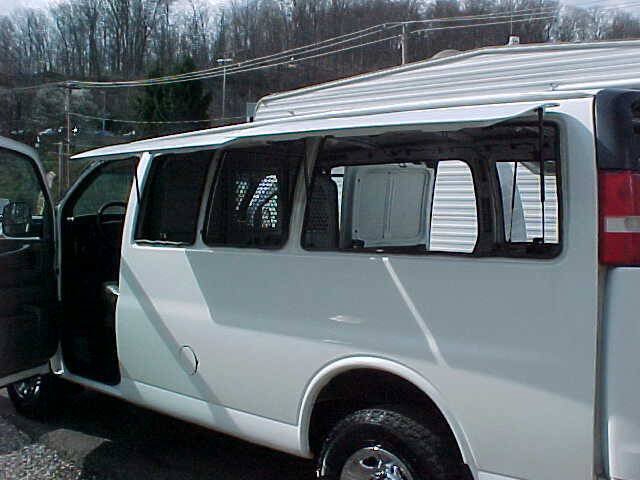 Used 2013 Chevrolet Express 3500 w/ Express Access Plus Package RWD image 5