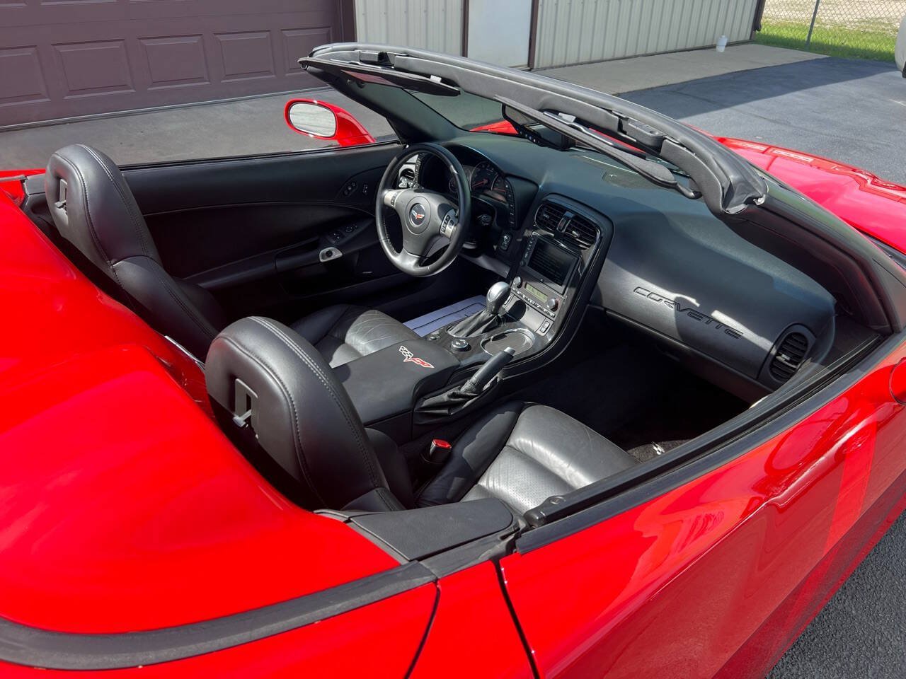 Used 2010 Chevrolet Corvette Convertible w/ Preferred Equipment Group RWD image 34
