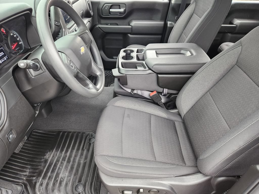 Used 2025 Chevrolet Silverado 2500 Custom w/ Custom Convenience Package AWD/4WD image 14