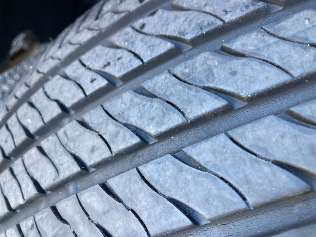 Used 2025 Toyota Camry LE image 5