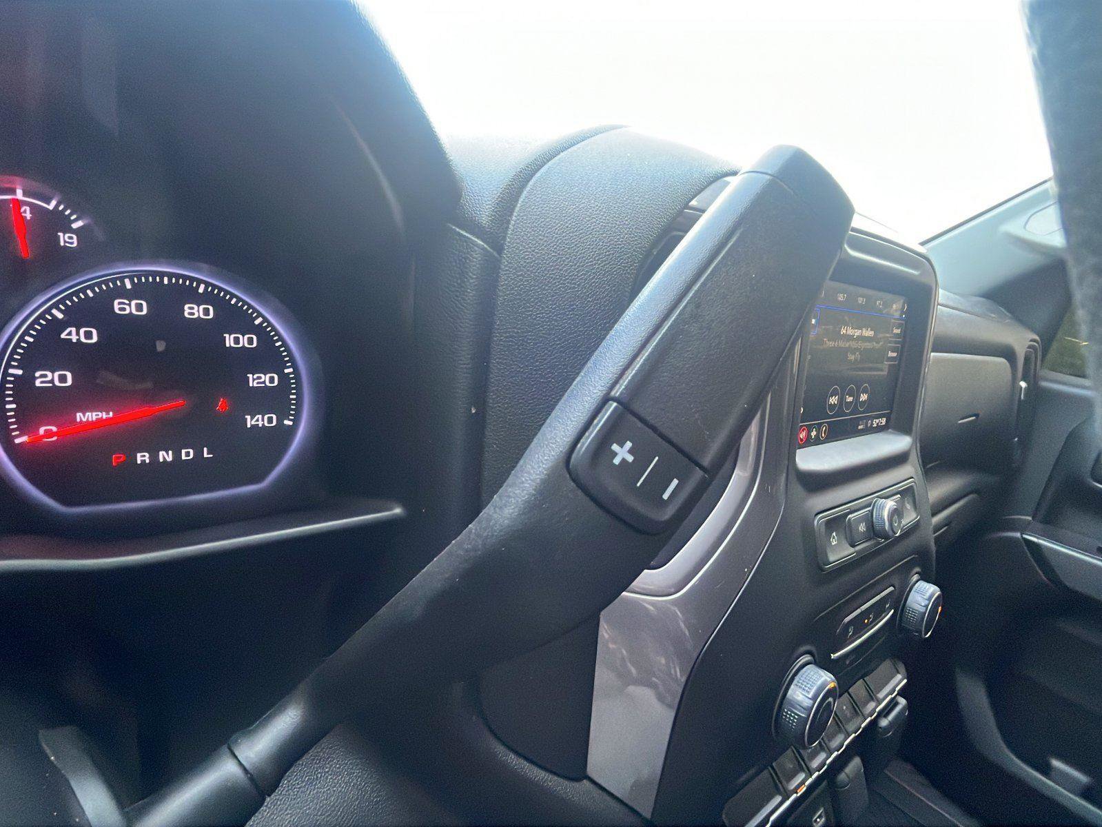 Used 2021 Chevrolet Silverado 1500 Custom AWD/4WD image 15