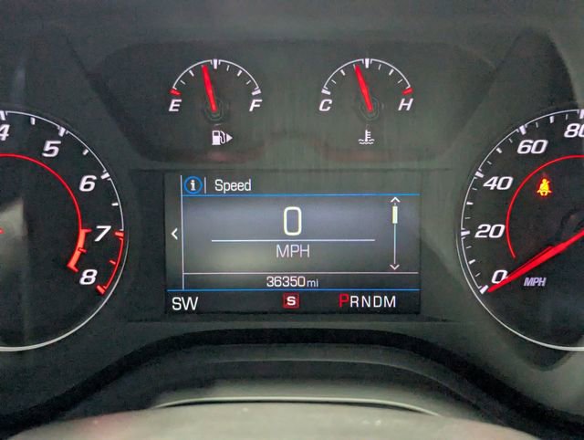 Used 2021 Chevrolet Camaro LT RWD image 17