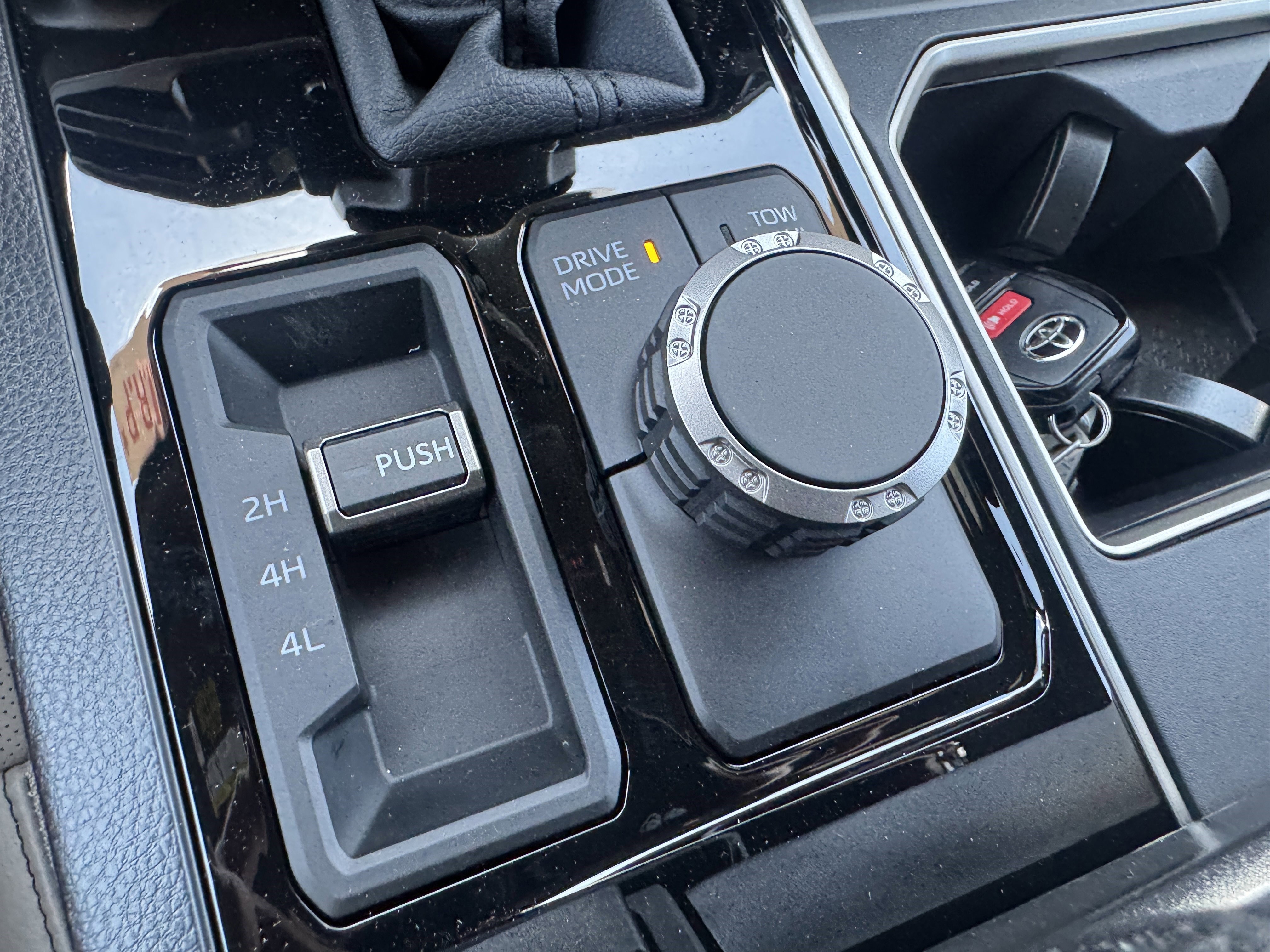 New 2026 Toyota Tundra SR5 AWD/4WD image 38