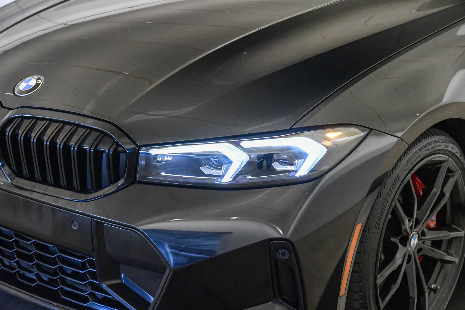Certified 2024 BMW 330i Sedan w/ M Sport Package RWD image 8