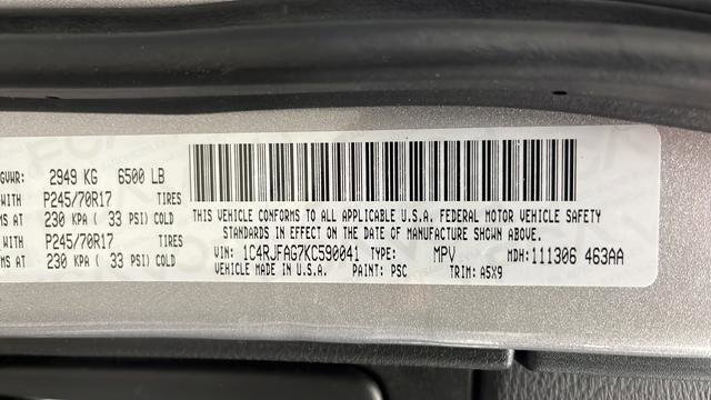Used 2019 Jeep Grand Cherokee Laredo image 28