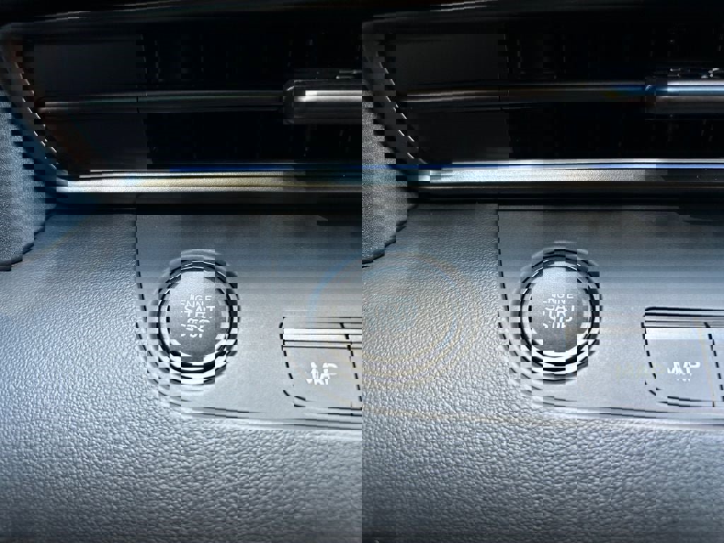 New 2025 Hyundai Elantra SEL image 21