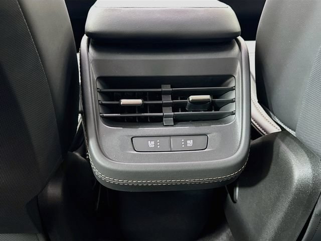 Used 2027 Rivian R2 Performance Dual AWD/4WD image 25