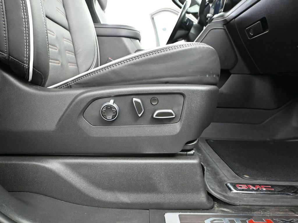Used 2024 GMC Sierra 2500 AT4X image 51