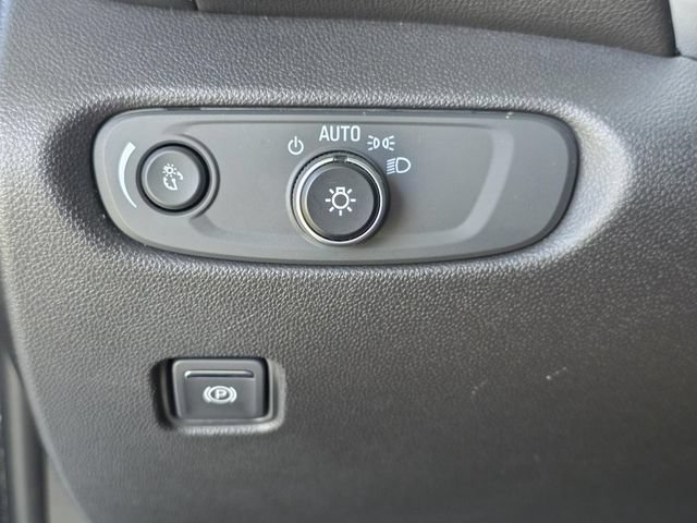 Used 2019 Chevrolet Blazer LT w/ Sun and Wheels Package FWD image 26