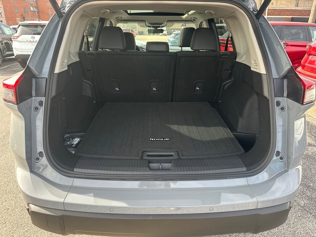 New 2026 Nissan Rogue Dark Armor image 21