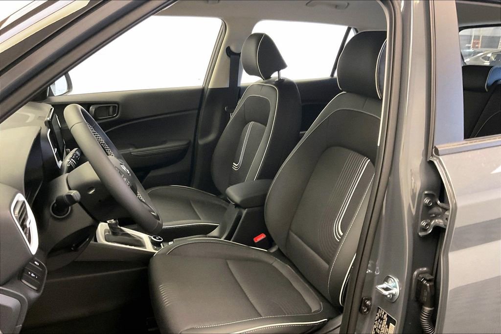 New 2026 Hyundai Venue SEL image 9