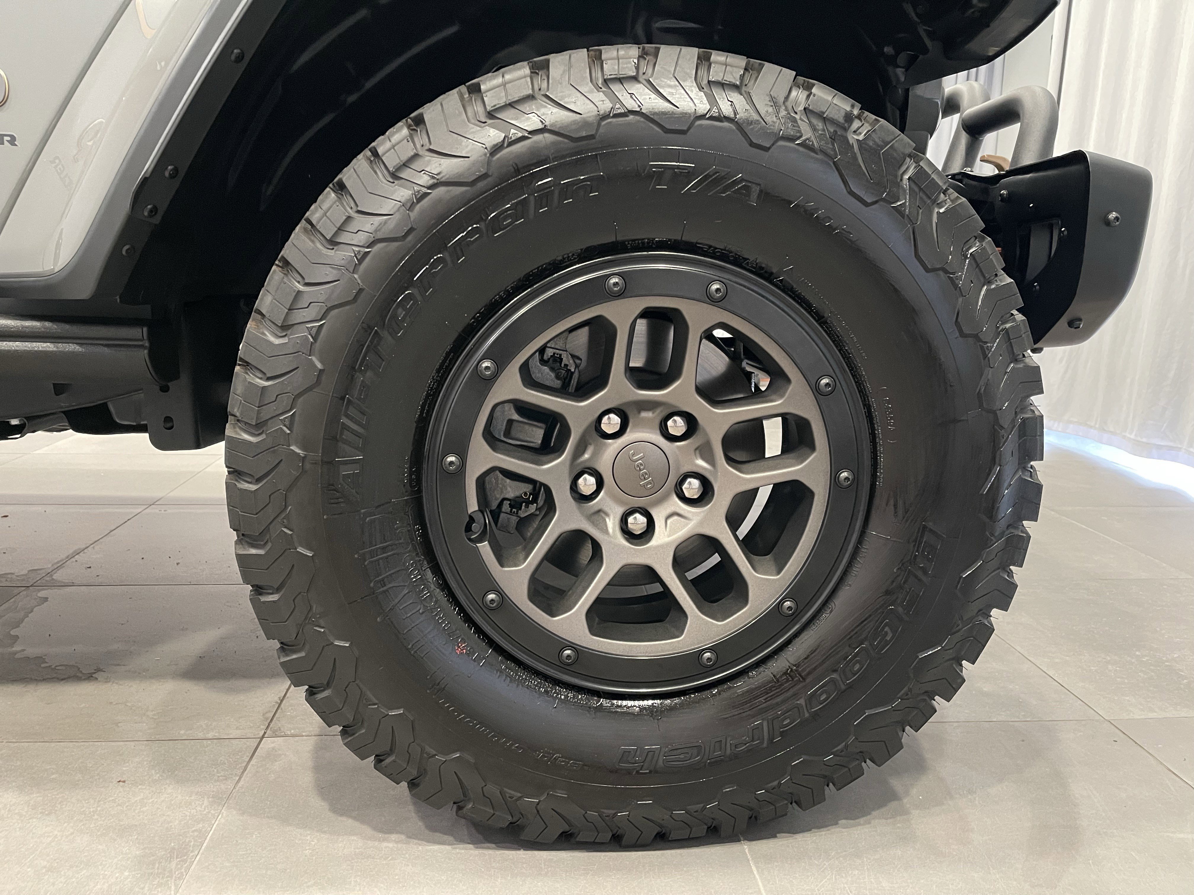 Used 2023 Jeep Wrangler Unlimited Rubicon 392 AWD/4WD image 10