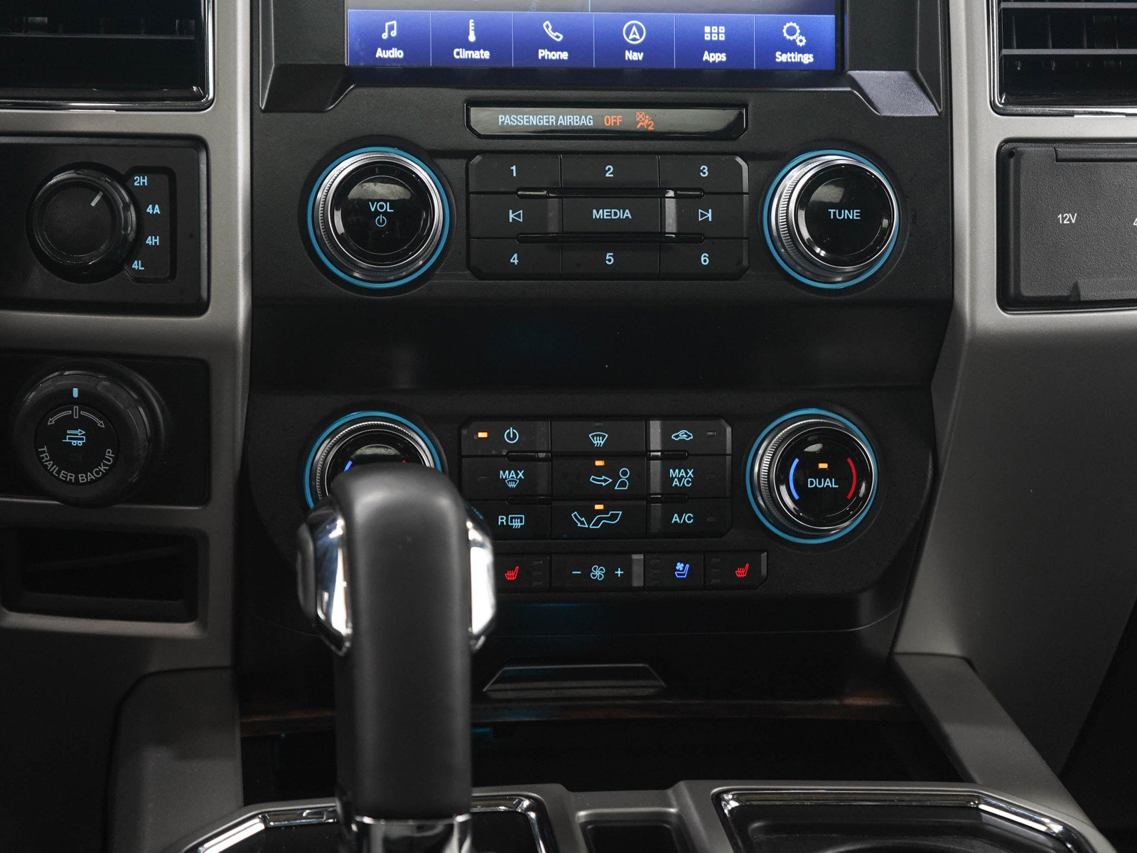 Used 2020 Ford F150 Lariat w/ Equipment Group 502A Luxury AWD/4WD image 19