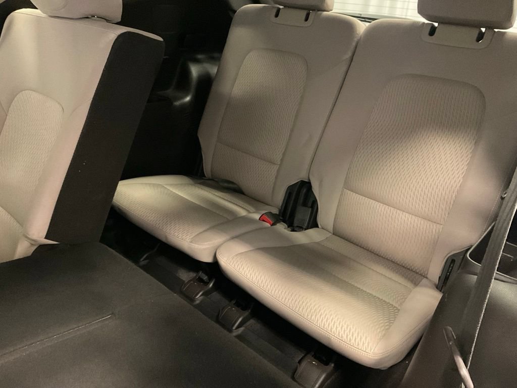 Used 2019 Hyundai Santa Fe XL SE FWD image 23