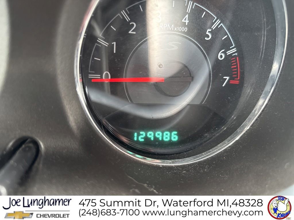 Used 2014 Chrysler 200 Limited w/ 200 Super S Group FWD image 16