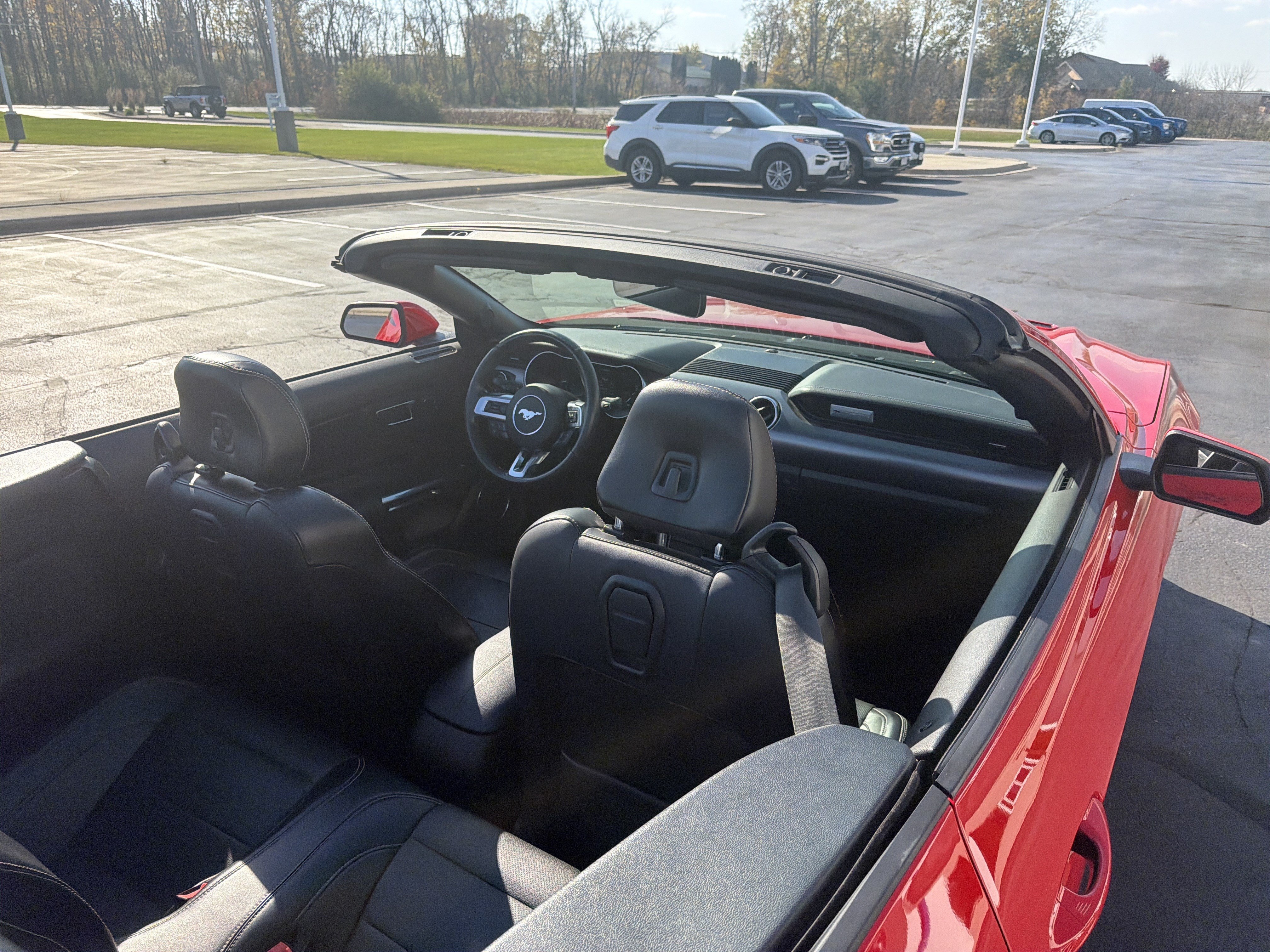 Used 2019 Ford Mustang Premium w/ Equipment Group 201A RWD image 29