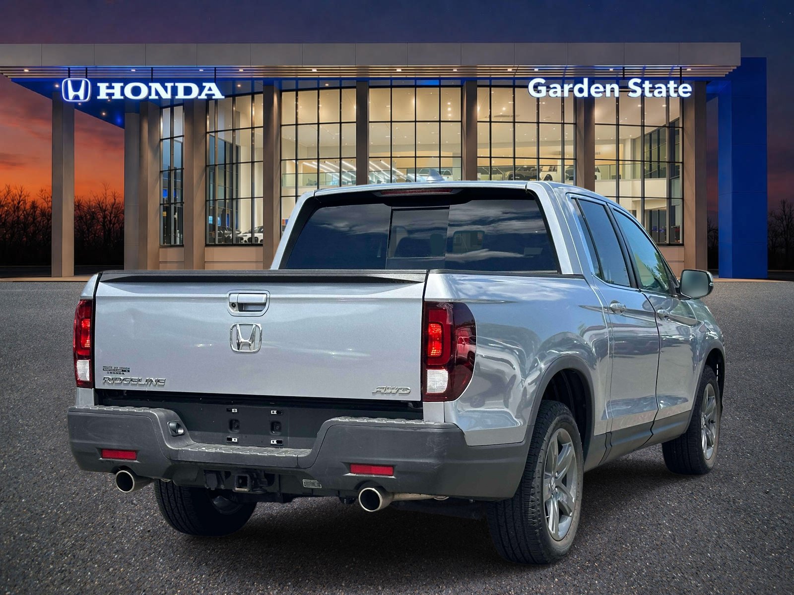 Certified 2023 Honda Ridgeline RTL image 3