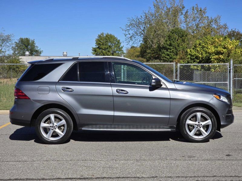 Used 2018 Mercedes-Benz GLE 350 4MATIC image 2