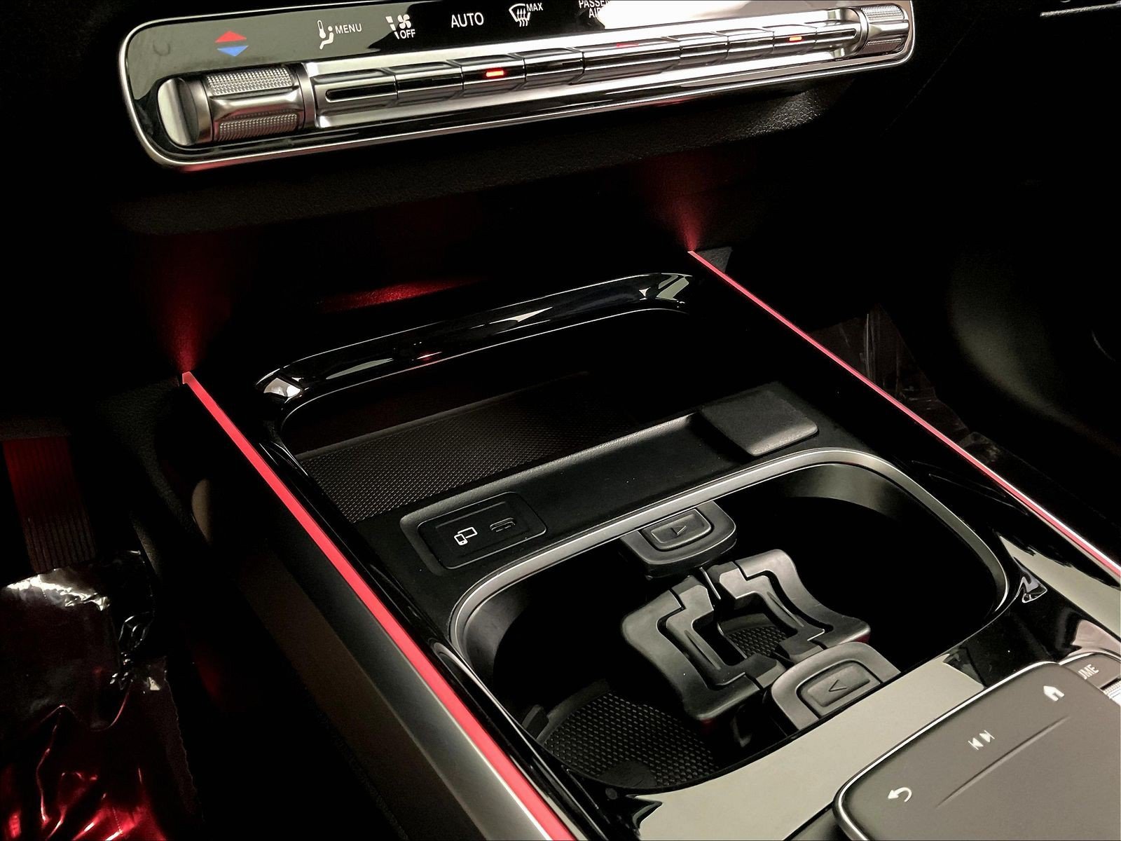 Certified 2023 Mercedes-Benz GLB 250 4MATIC image 16