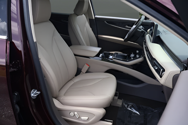 Used 2022 Lincoln Nautilus FWD w/ Premium Package image 21