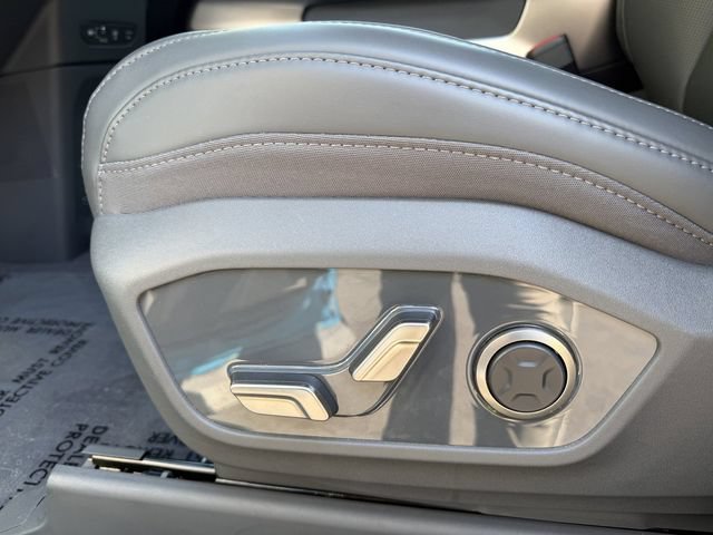 Certified 2026 Kia EV9 Wind AWD/4WD image 13