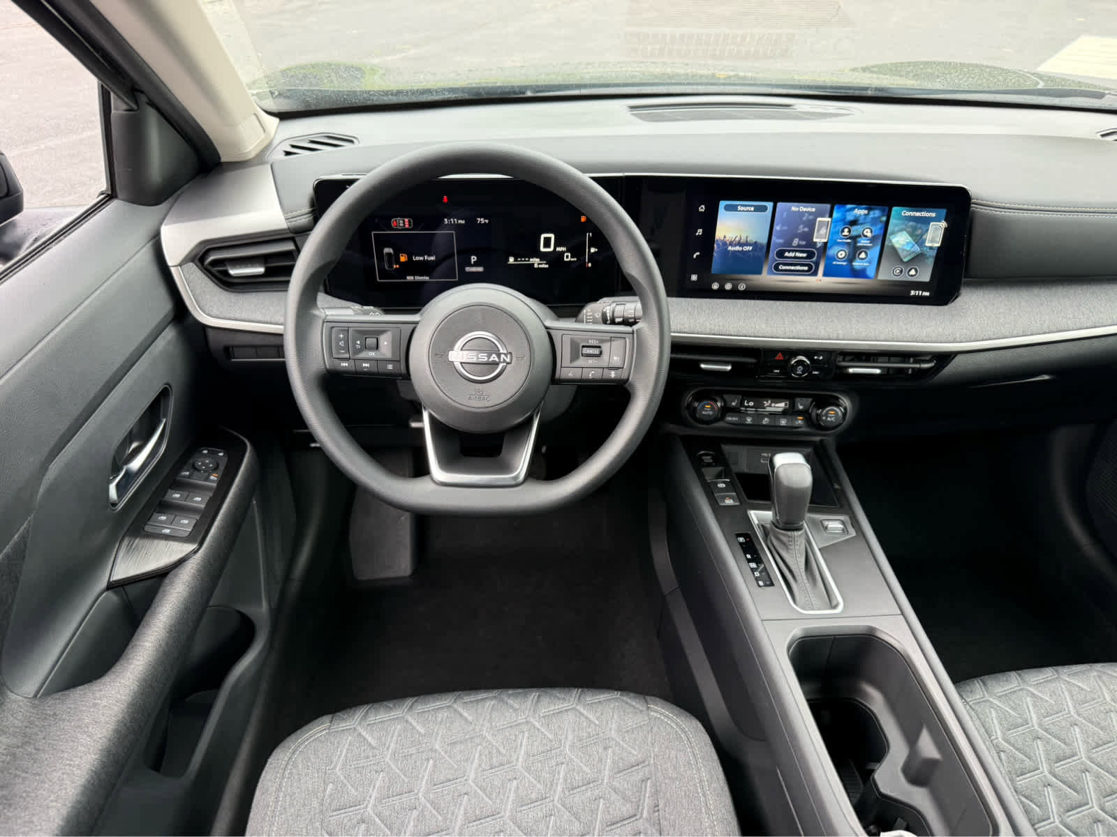 New 2026 Nissan Kicks SV AWD/4WD image 18