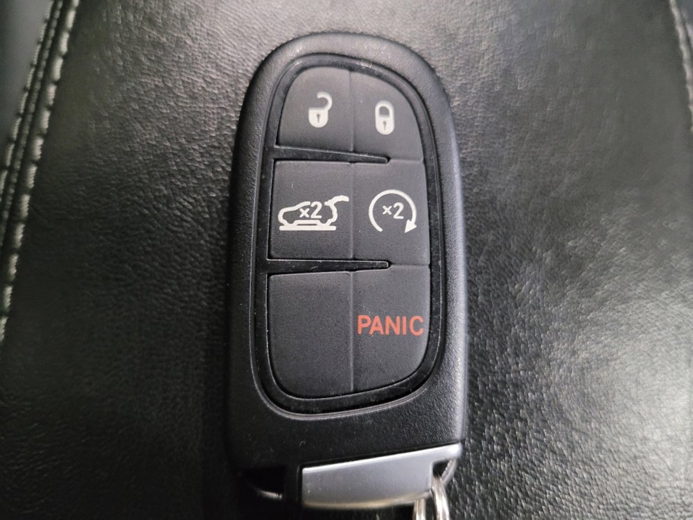 Used 2021 Jeep Cherokee Limited AWD/4WD image 32