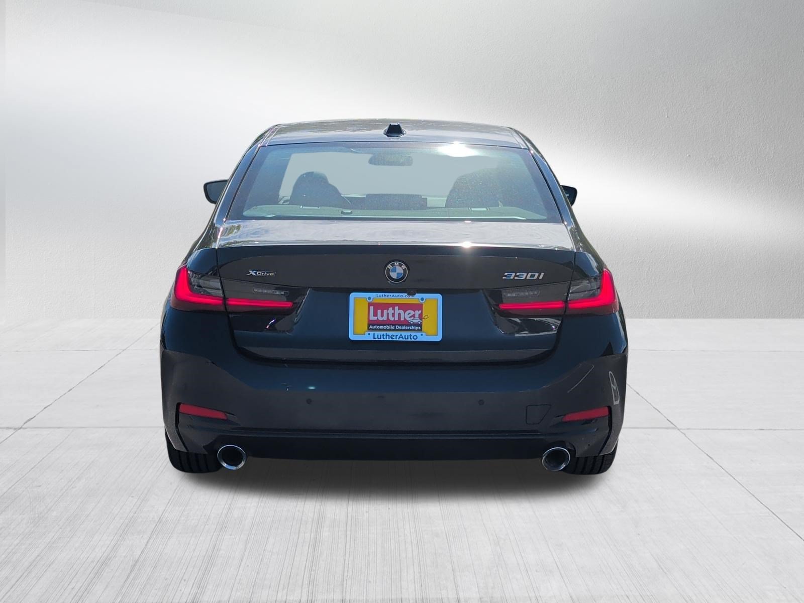 Used 2023 BMW 330i xDrive Sedan w/ Driving Assistance Package AWD/4WD image 6