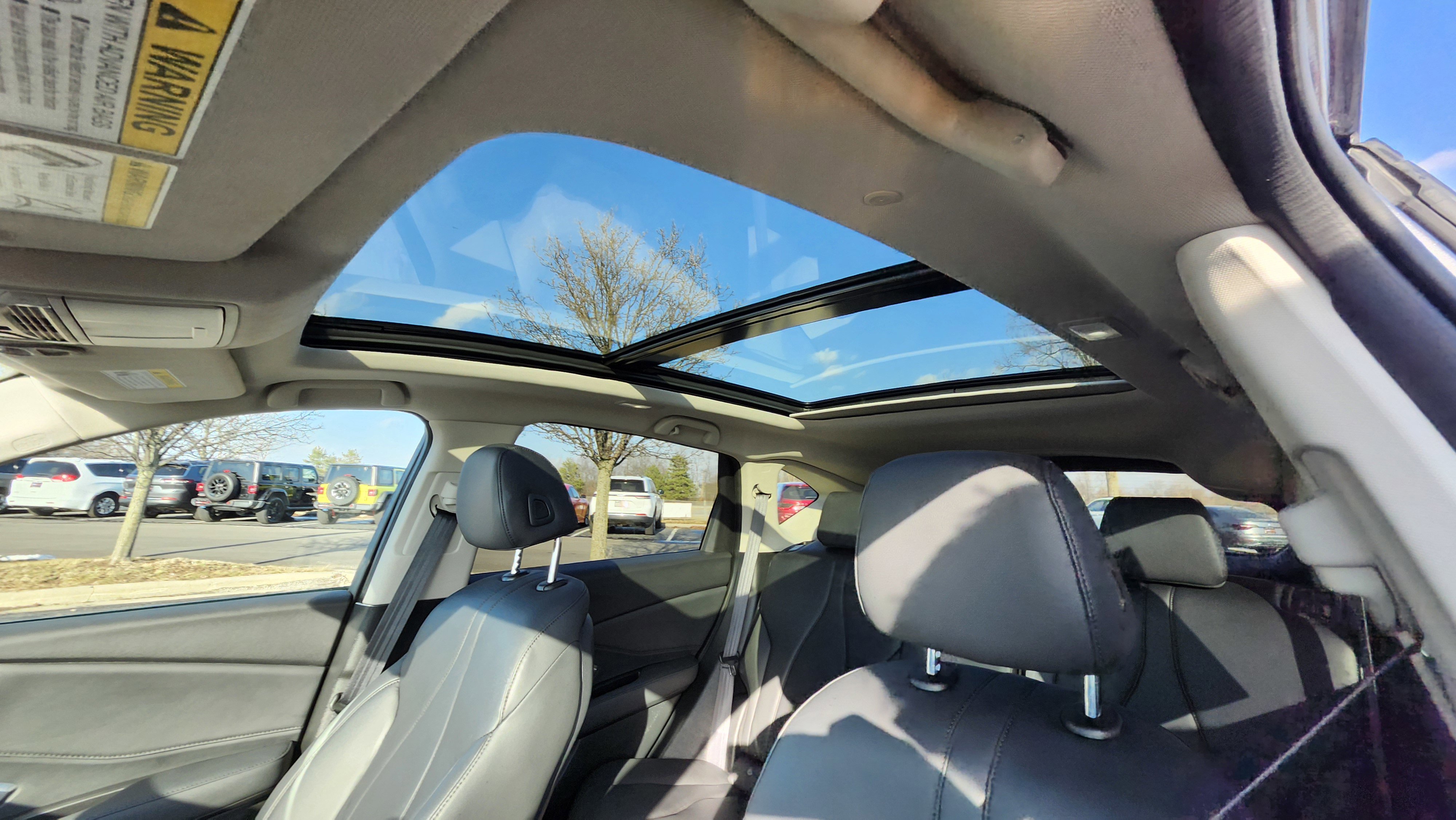 Used 2023 Acura RDX AWD image 2