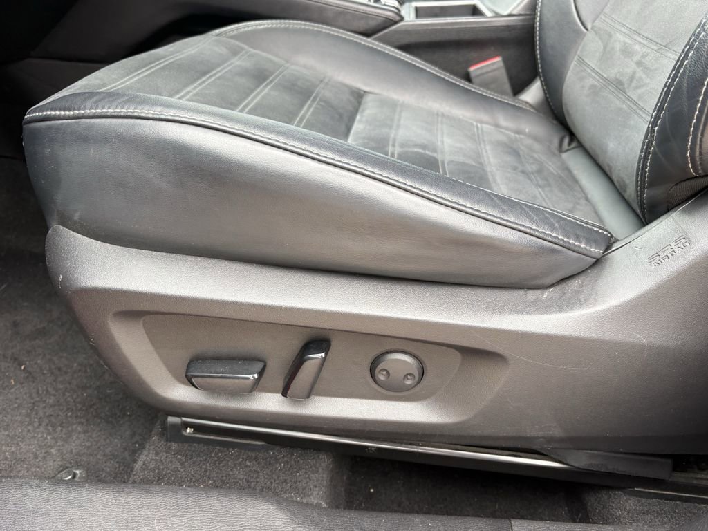 Used 2022 Mitsubishi Outlander SE FWD image 13