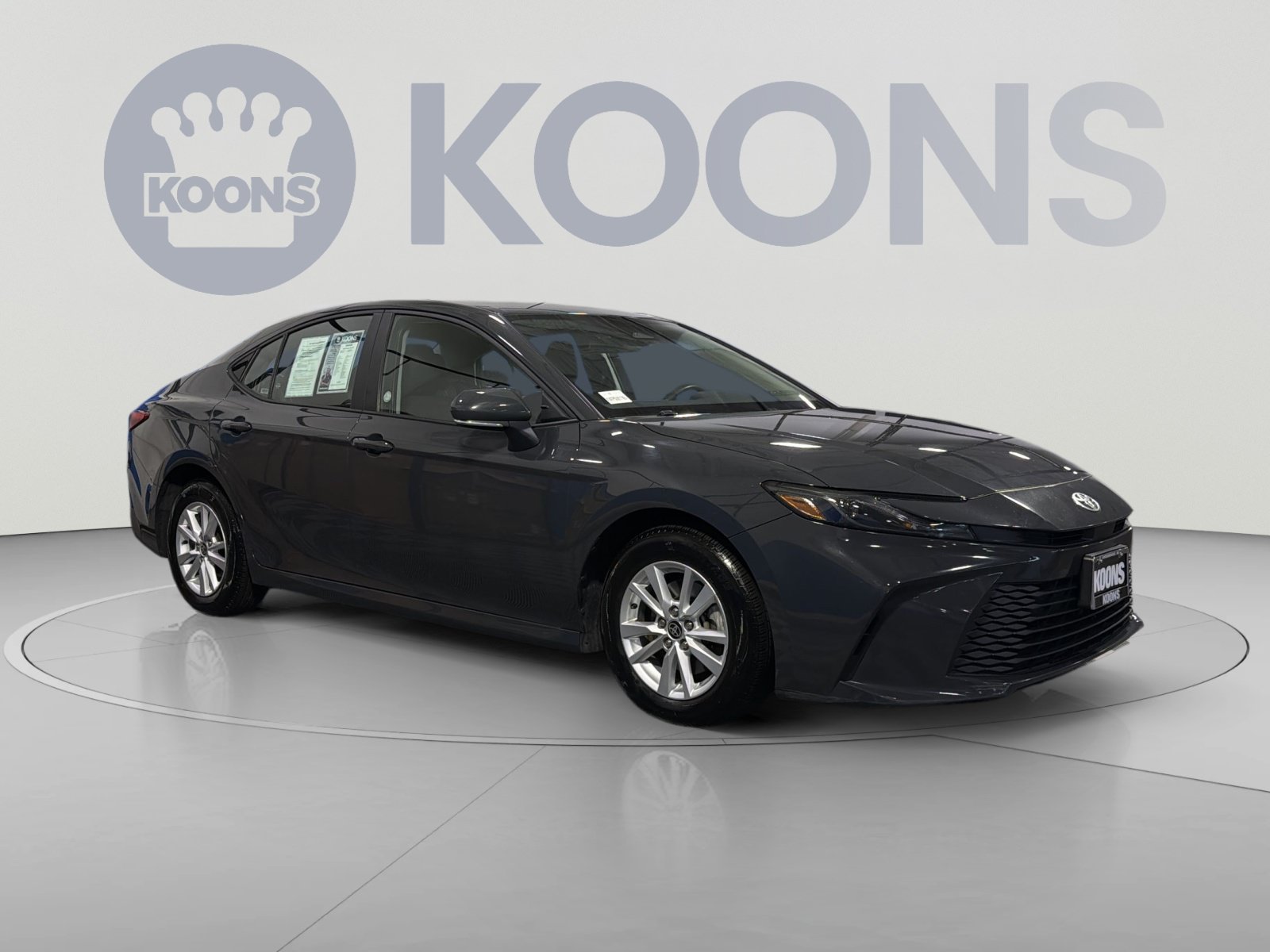 Used 2025 Toyota Camry LE FWD image 10