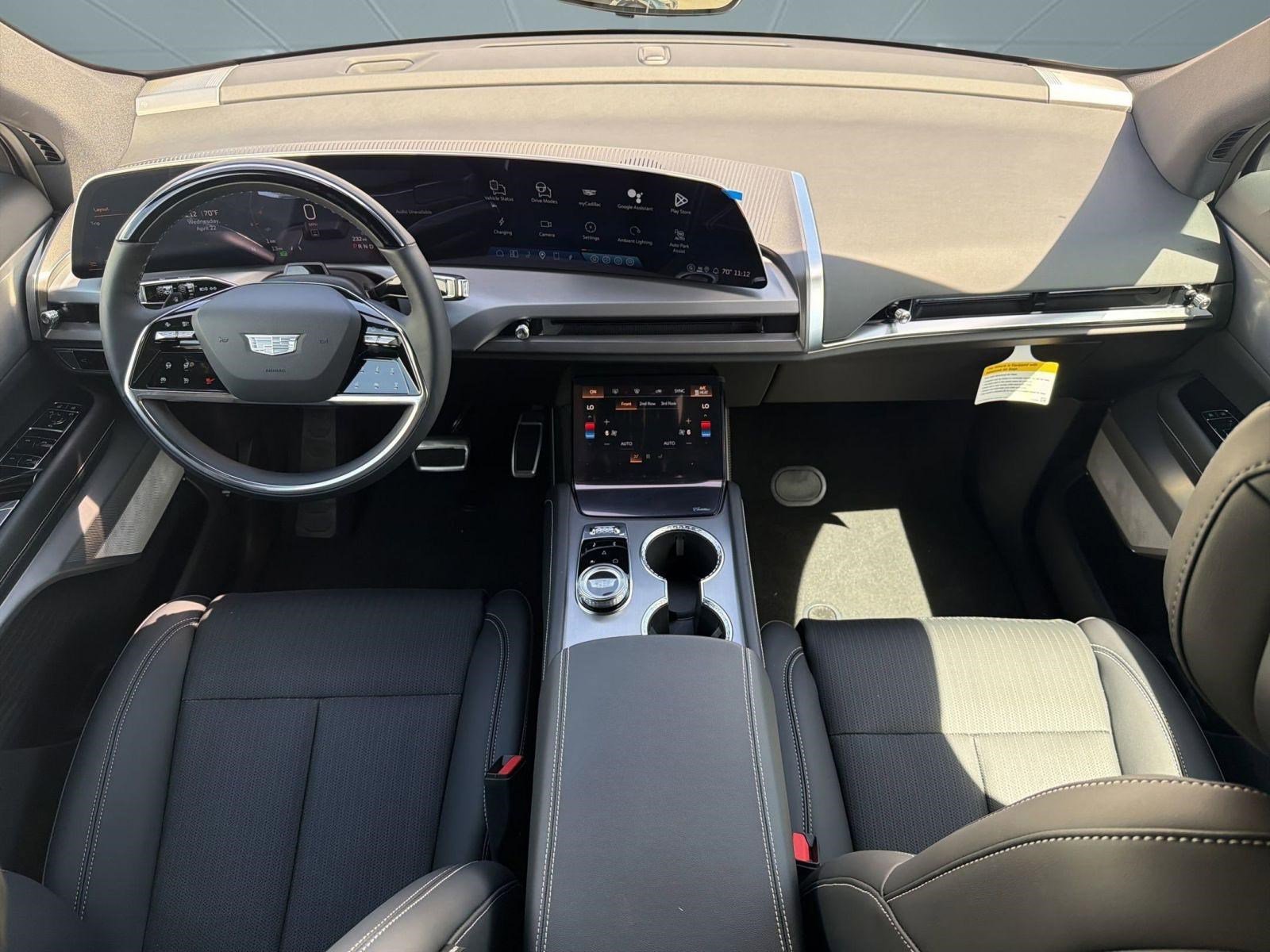 New 2026 Cadillac Vistiq Luxury AWD/4WD image 15