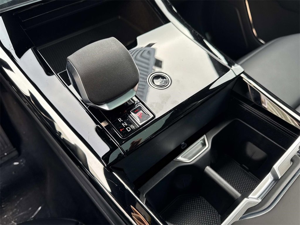 New 2025 Land Rover Range Rover Sport SE image 27