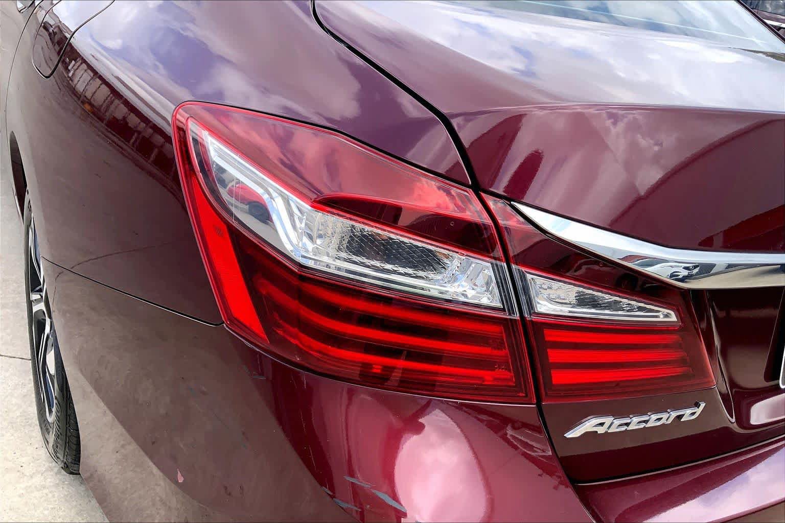 Used 2016 Honda Accord LX image 28