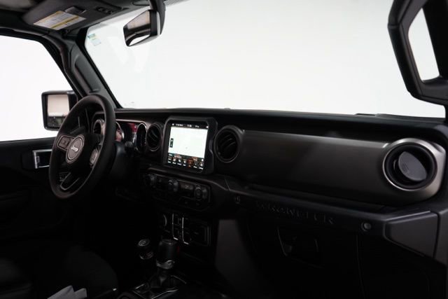 Used 2023 Jeep Wrangler Willys image 17
